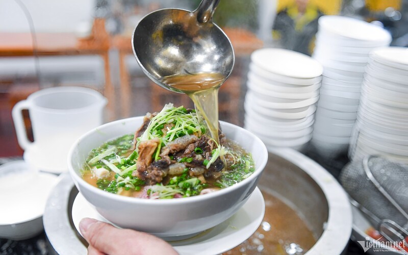 Một Bát Phở Bò Chứa Bao Nhiêu Calo?