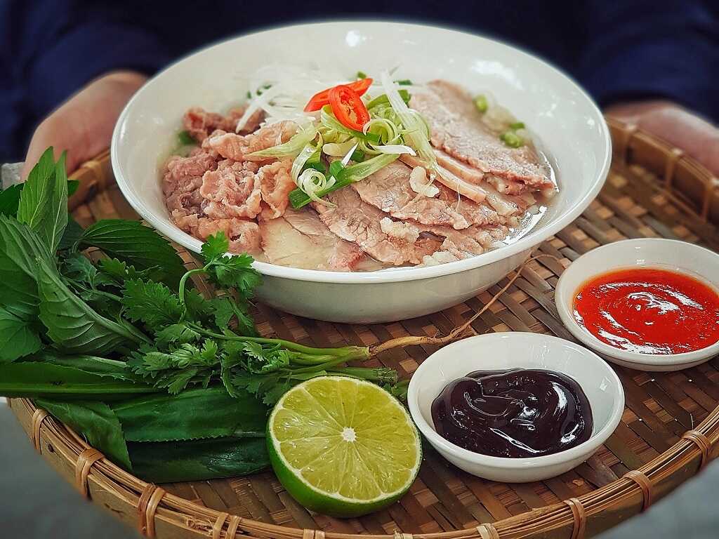 Phở tái nạm